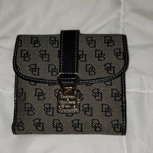 Dooney & Bourke signature wallet